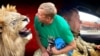 Владелец парка львов «Тайган» и зоопарка «Сказка» крымчанин Олег Зубков. Коллаж